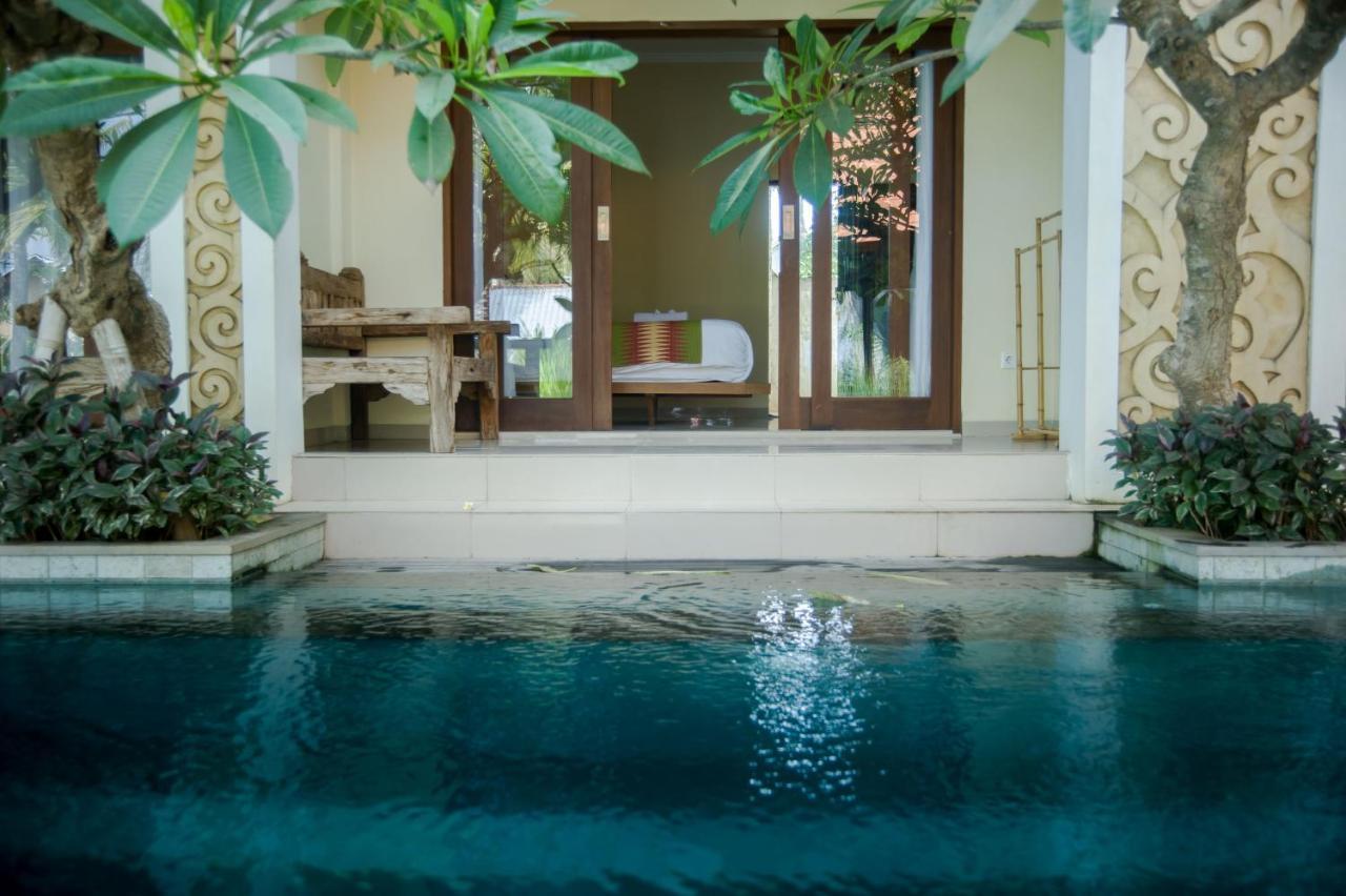 Hotel Akatara 3*