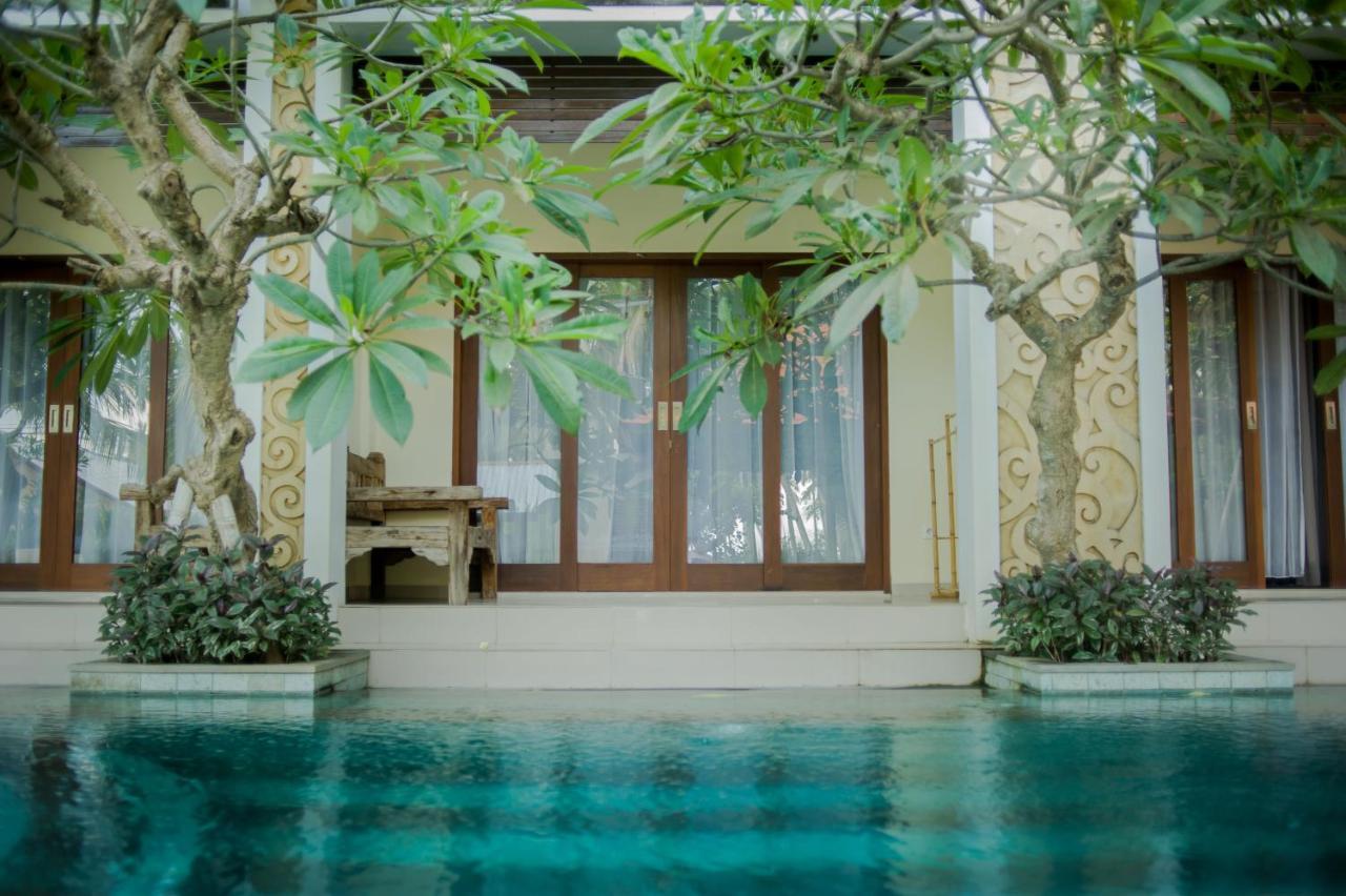 Akatara Hotel Toyapakeh